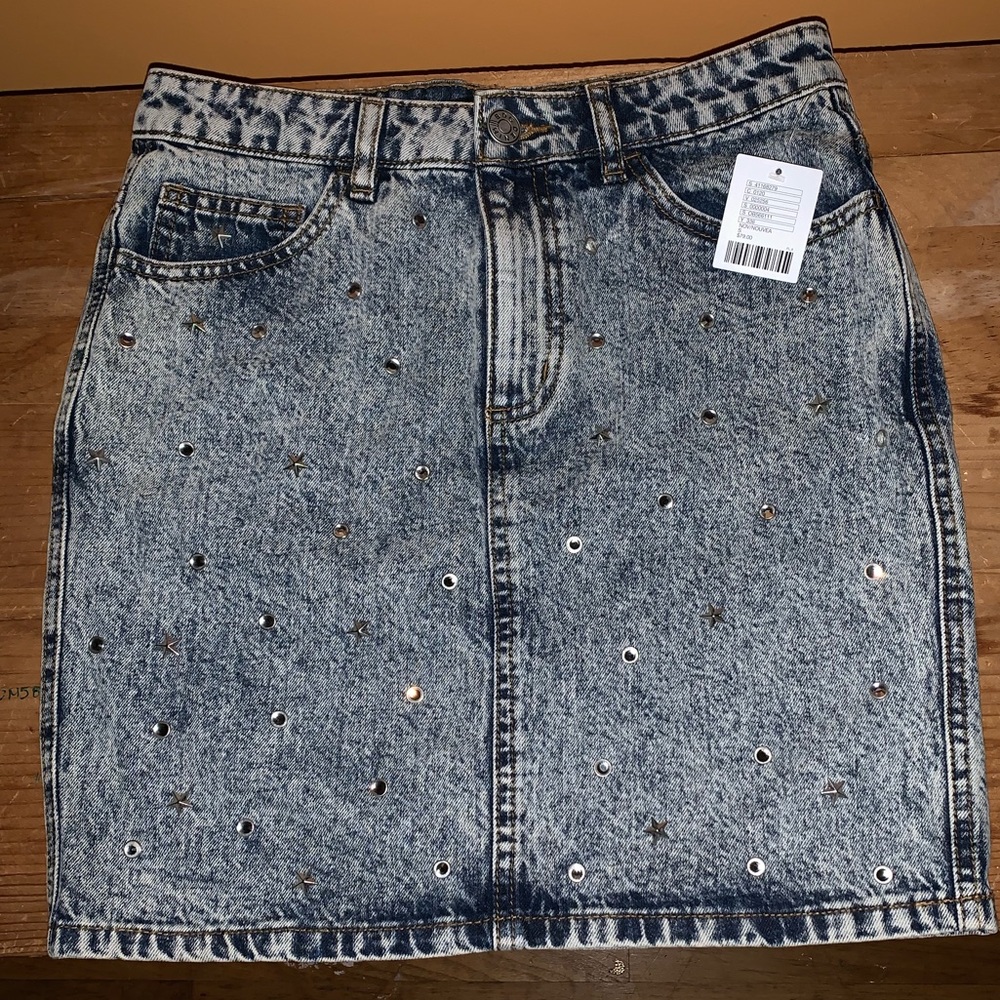 BNWT gem denim skirt 💎